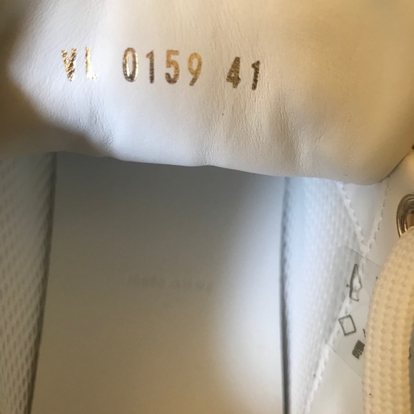 Louis Vuitton run away sneakers - Picture 13 of 14